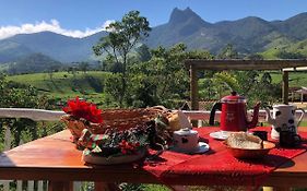 Chalé jeito de roça Pedra Selada